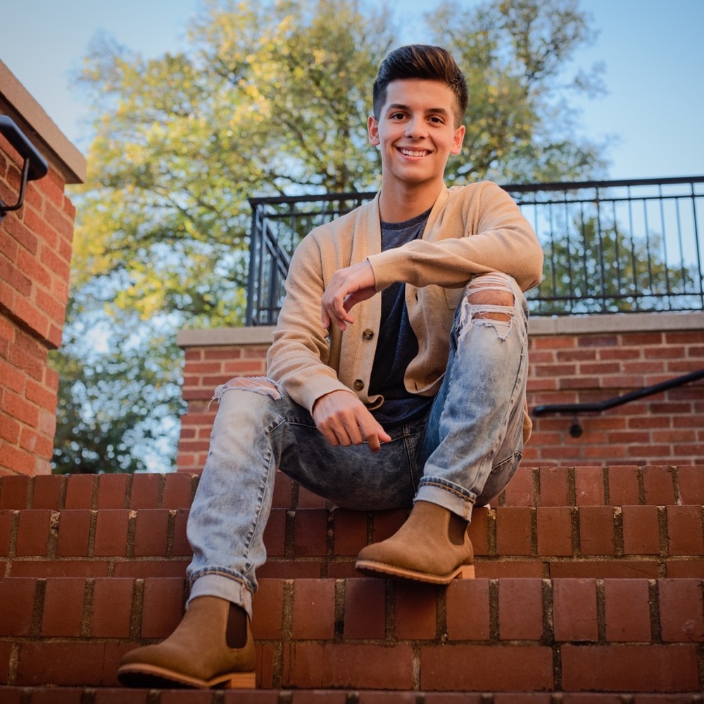 Meet your Posher, Brock